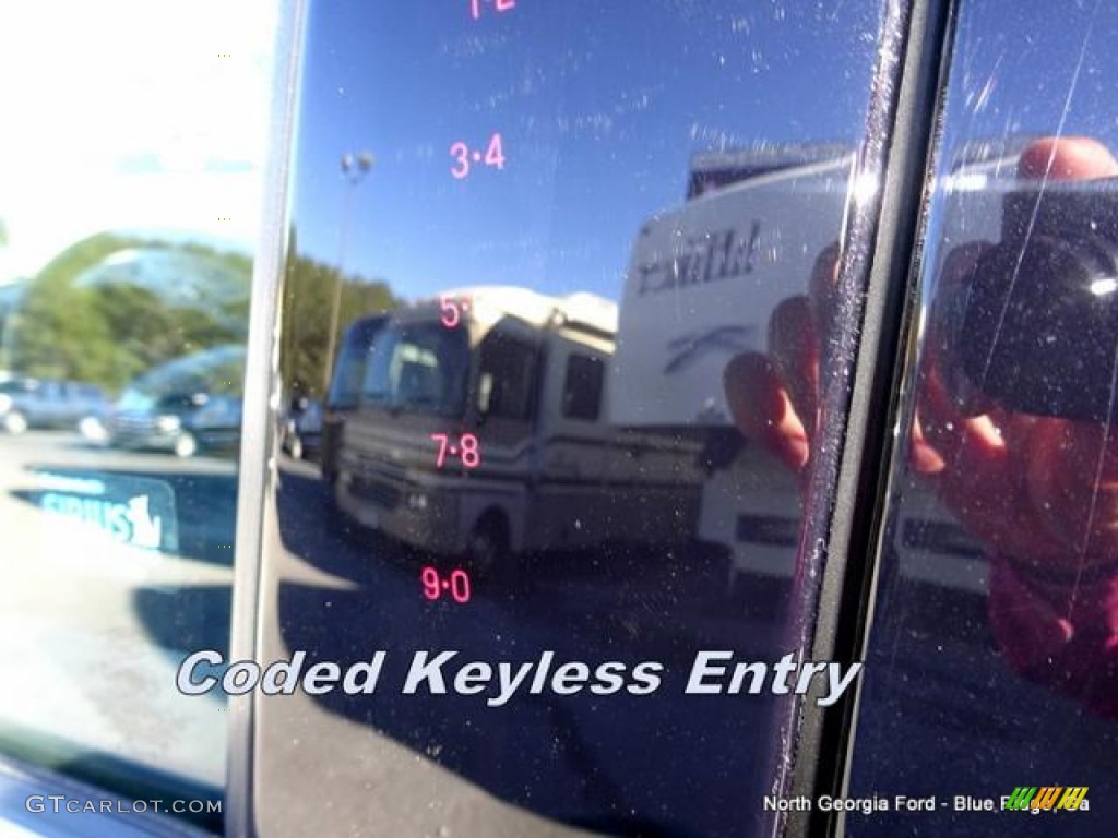 2016 Escape SE 4WD - Ruby Red Metallic / Medium Light Stone photo #28