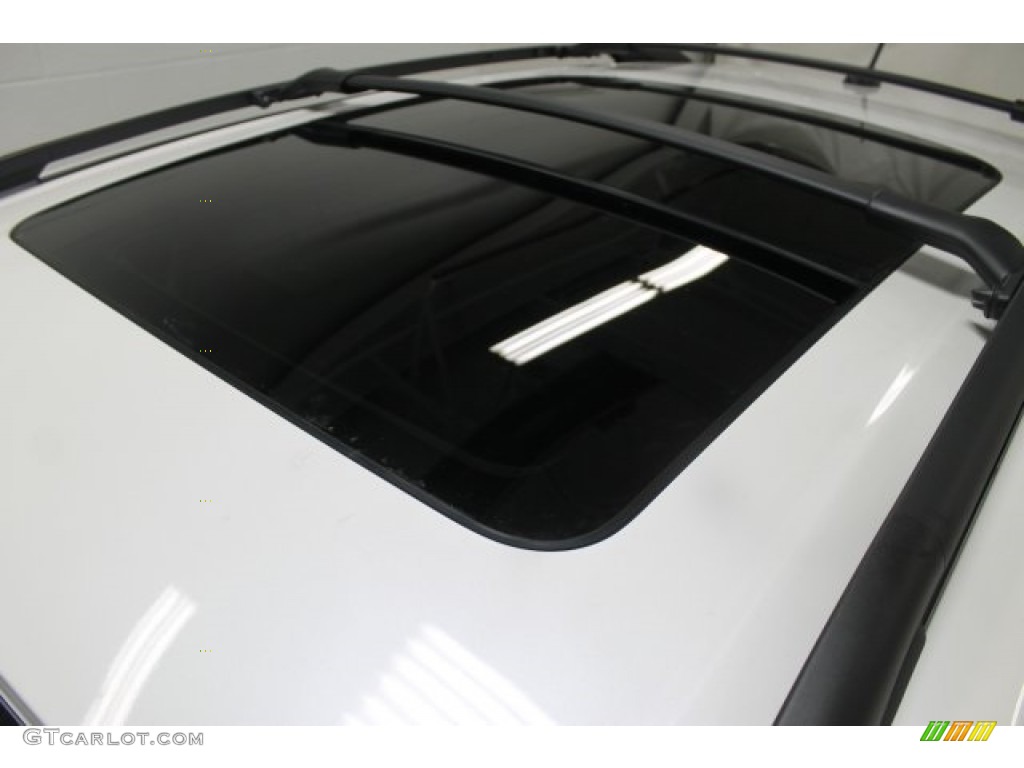 2016 Escape SE 4WD - White Platinum Metallic / Charcoal Black photo #8
