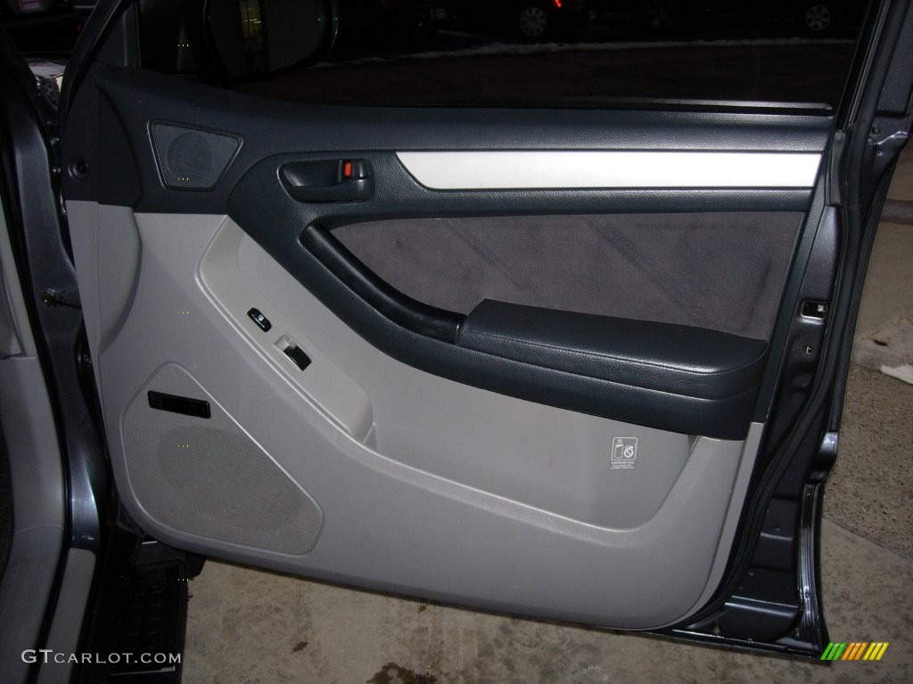 2004 4Runner SR5 4x4 - Galactic Gray Mica / Stone photo #17