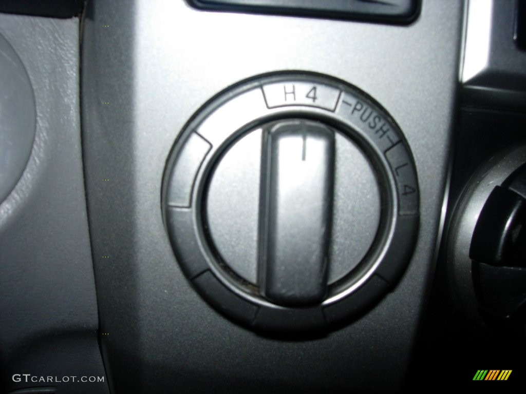 2004 4Runner SR5 4x4 - Galactic Gray Mica / Stone photo #20