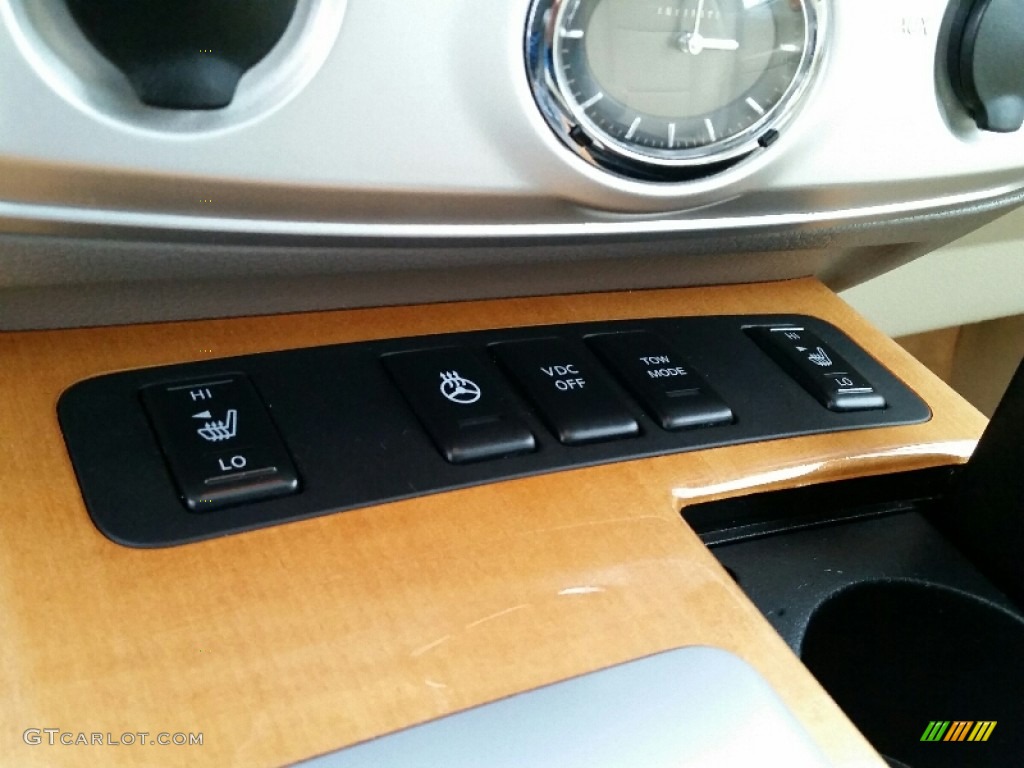 2009 Infiniti QX 56 4WD Controls Photo #109519508
