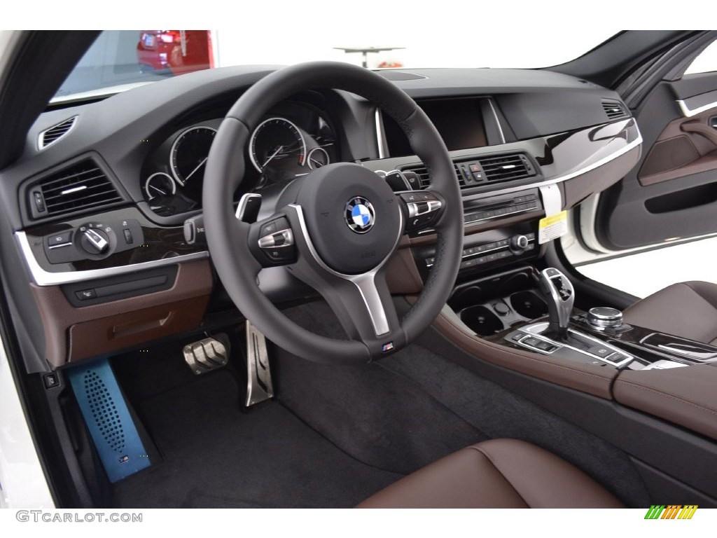 2016 BMW 5 Series 535i Sedan Dashboard Photos