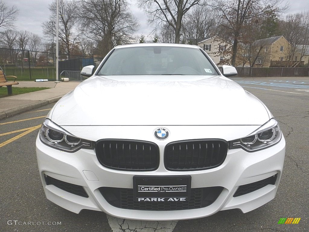2013 3 Series 328i xDrive Sedan - Alpine White / Black photo #8