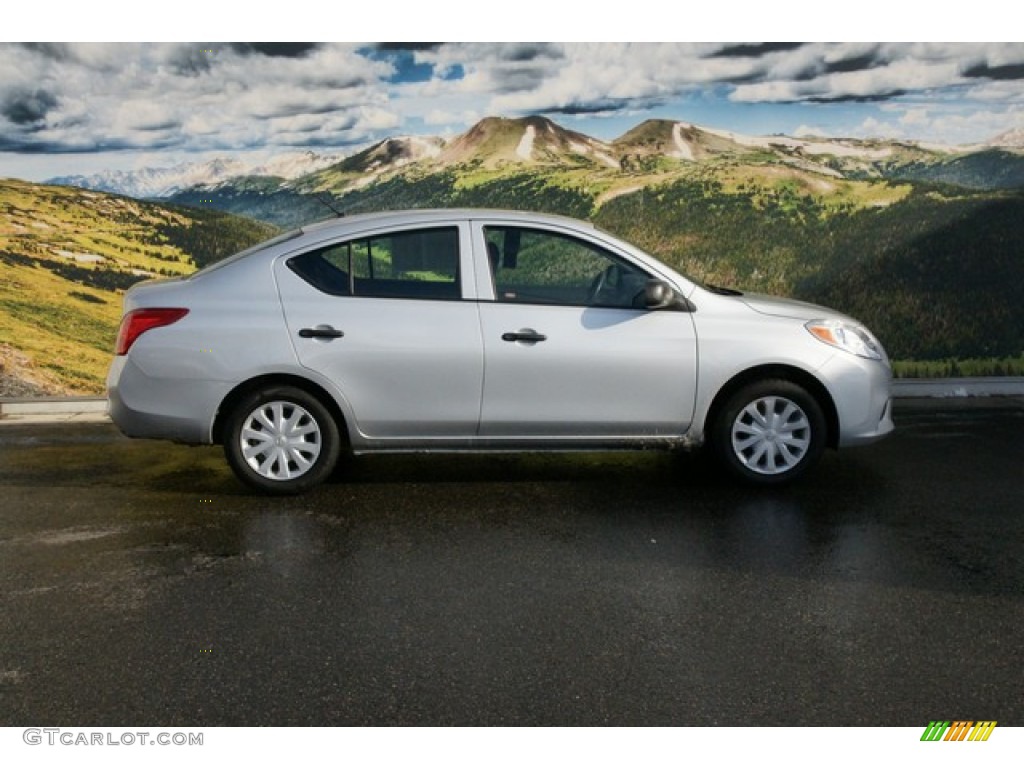 2014 Versa 1.6 S Sedan - Brilliant Silver / Charcoal photo #2