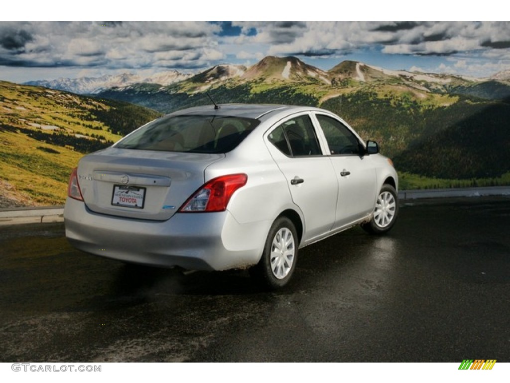 2014 Versa 1.6 S Sedan - Brilliant Silver / Charcoal photo #3