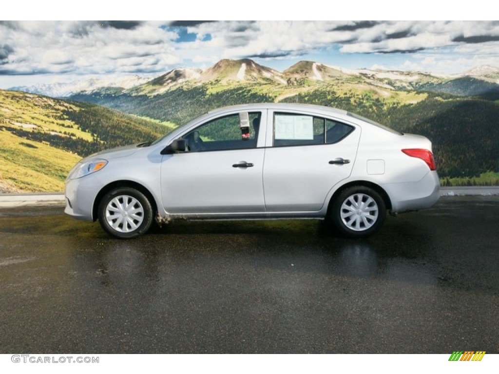 2014 Versa 1.6 S Sedan - Brilliant Silver / Charcoal photo #6