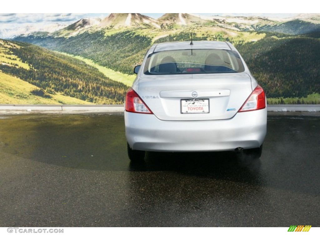 2014 Versa 1.6 S Sedan - Brilliant Silver / Charcoal photo #8