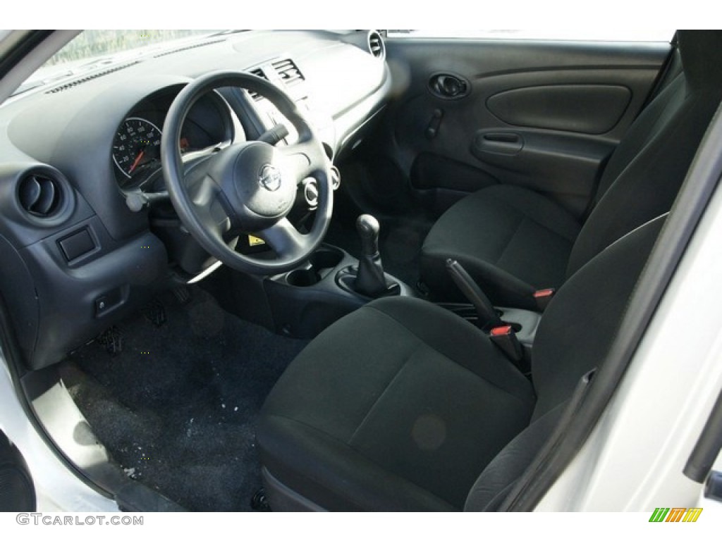 2014 Versa 1.6 S Sedan - Brilliant Silver / Charcoal photo #9