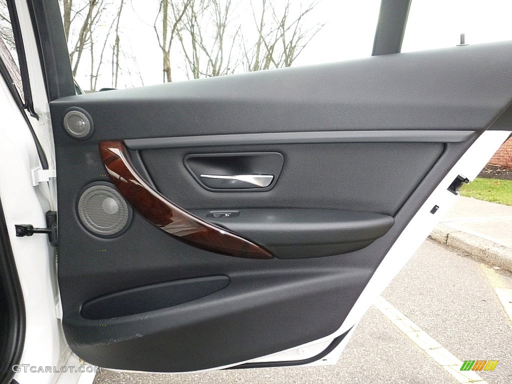 2013 3 Series 328i xDrive Sedan - Alpine White / Black photo #20