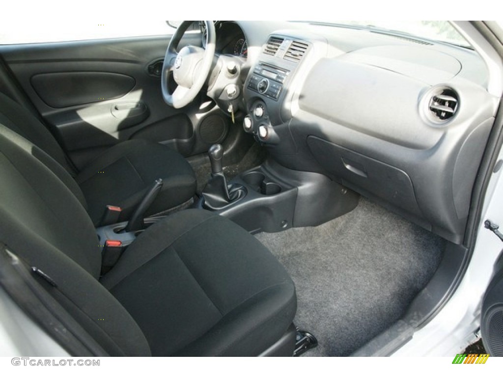 2014 Versa 1.6 S Sedan - Brilliant Silver / Charcoal photo #14