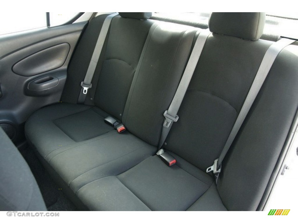 2014 Versa 1.6 S Sedan - Brilliant Silver / Charcoal photo #17