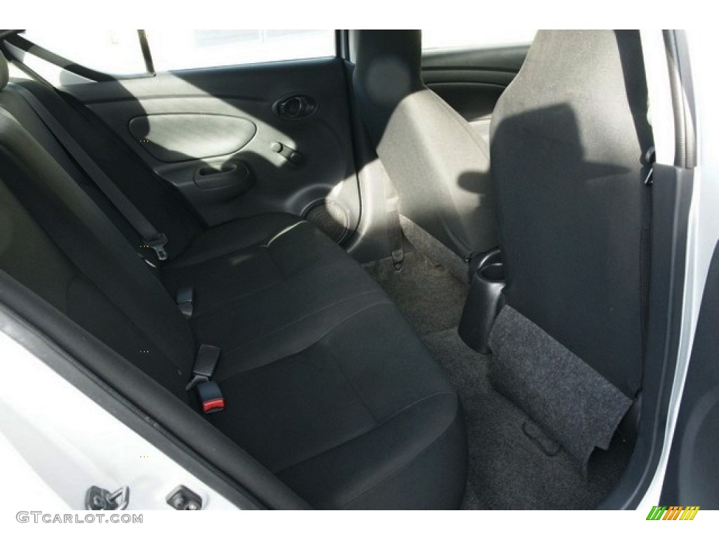 2014 Versa 1.6 S Sedan - Brilliant Silver / Charcoal photo #20