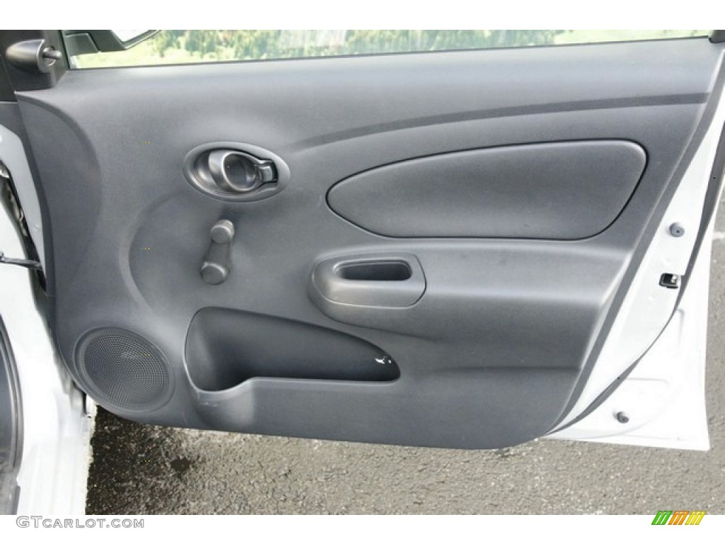 2014 Versa 1.6 S Sedan - Brilliant Silver / Charcoal photo #22