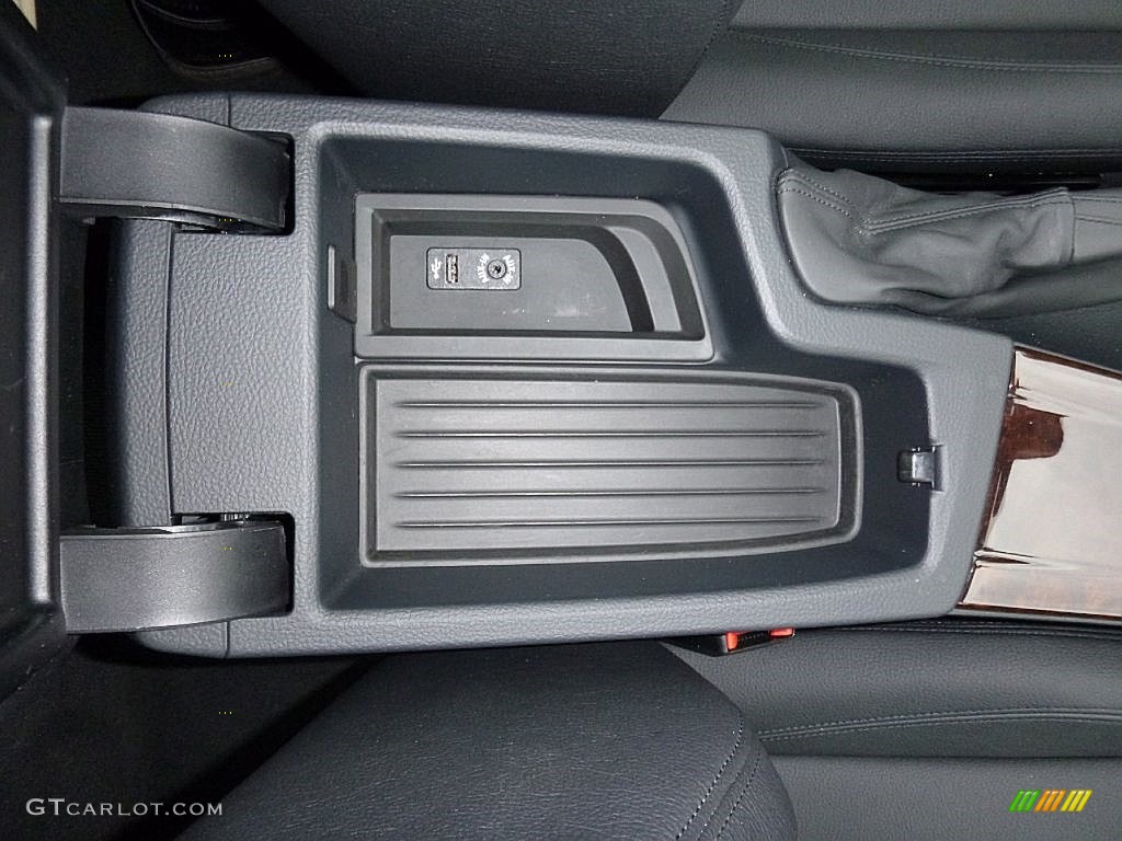 2013 3 Series 328i xDrive Sedan - Alpine White / Black photo #32