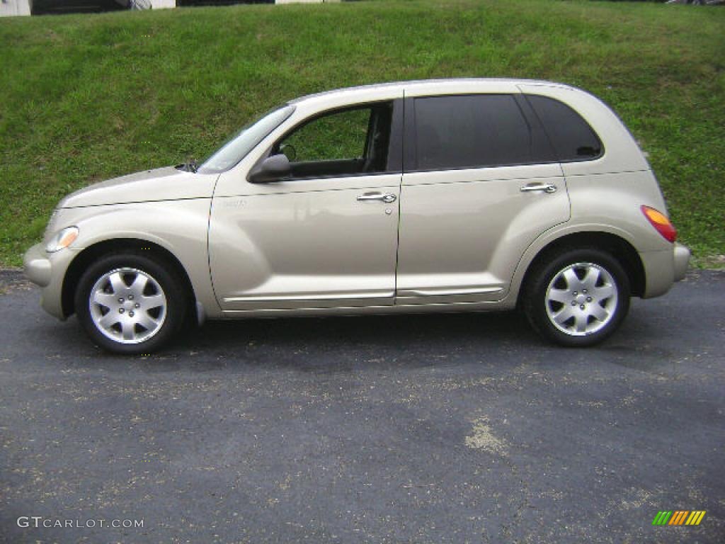 2005 PT Cruiser Limited - Linen Gold Metallic Pearl / Dark Slate Gray photo #2