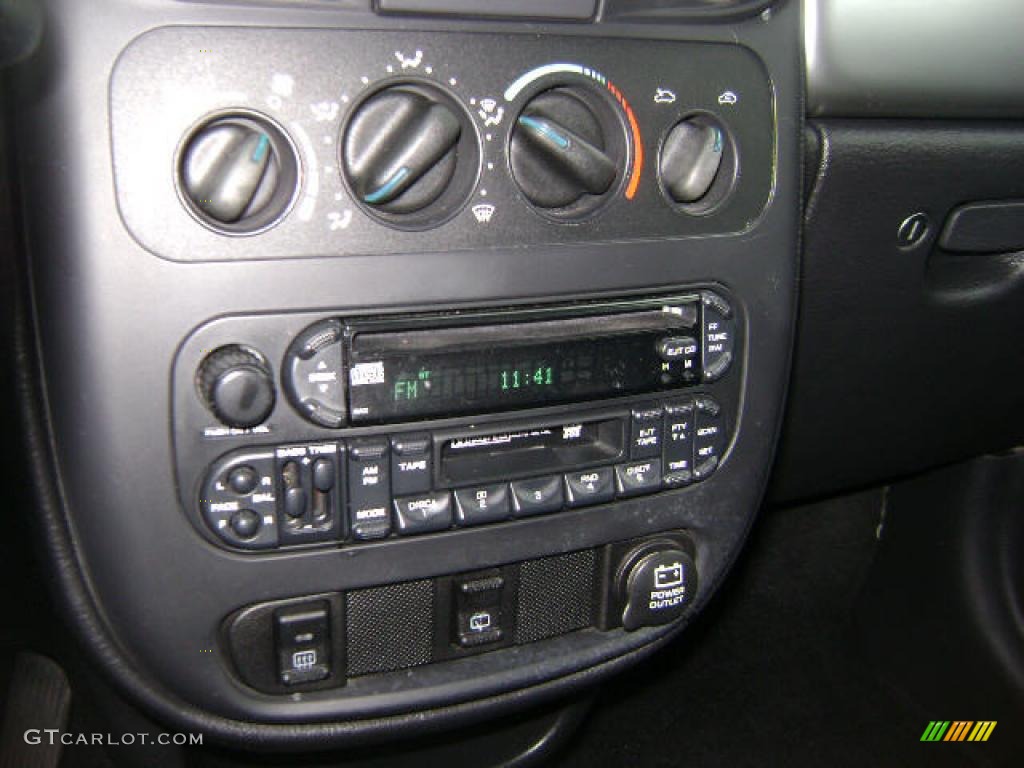 2005 PT Cruiser Limited - Linen Gold Metallic Pearl / Dark Slate Gray photo #8