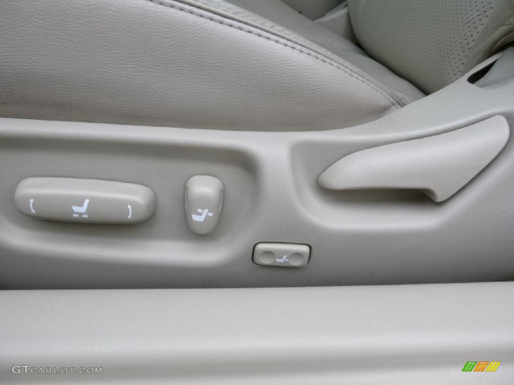 2006 Solara SLE V6 Convertible - Black / Ivory photo #18