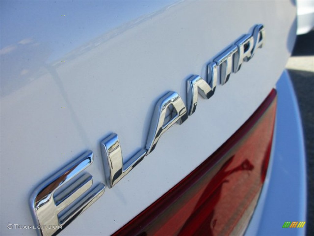 2016 Elantra SE - White / Beige photo #5