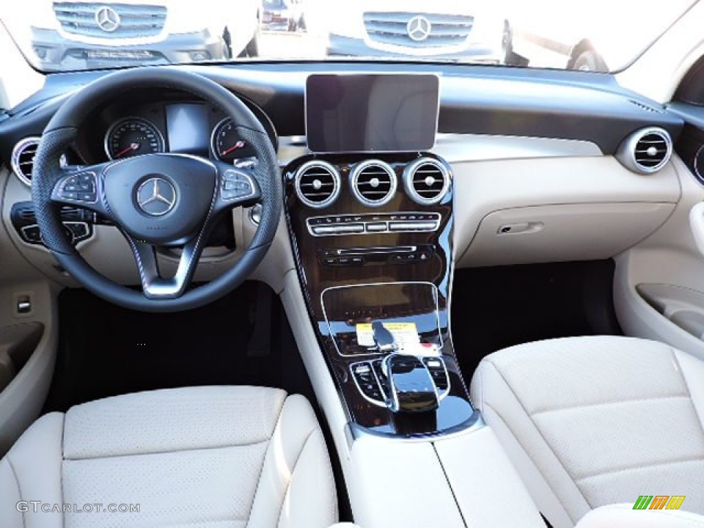 Silk Beige Interior 2016 Mercedes-Benz GLC 300 4Matic Photo #109533441