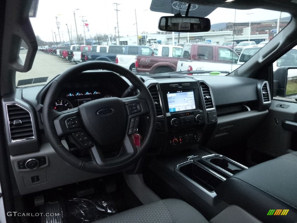 2016 F150 XLT SuperCrew 4x4 - White Platinum / Medium Earth Gray photo #13