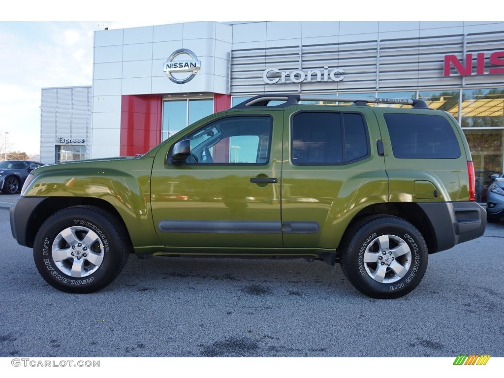2011 Xterra S - Metallic Green / Gray photo #2