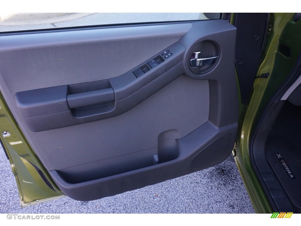 2011 Xterra S - Metallic Green / Gray photo #11