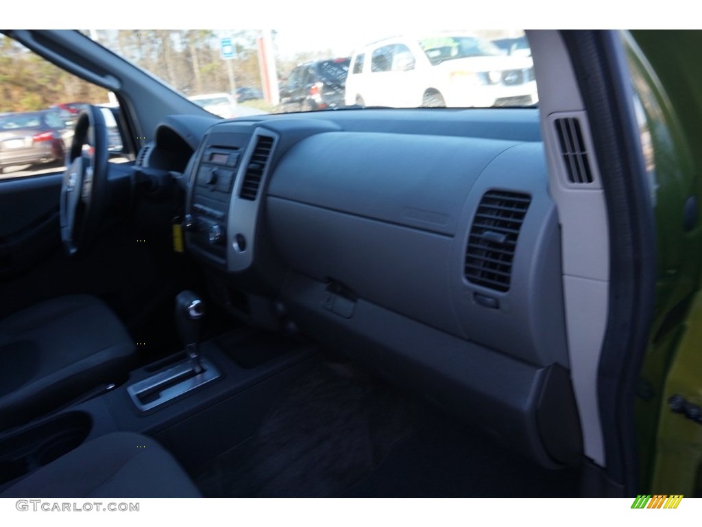 2011 Xterra S - Metallic Green / Gray photo #18