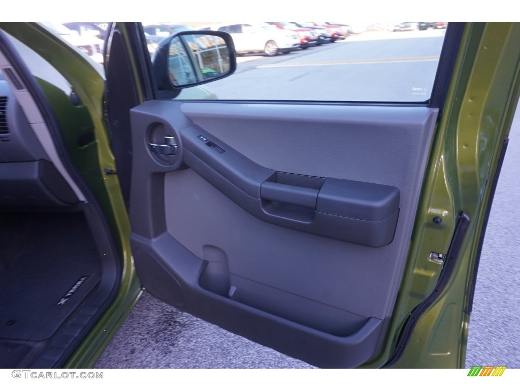 2011 Xterra S - Metallic Green / Gray photo #19