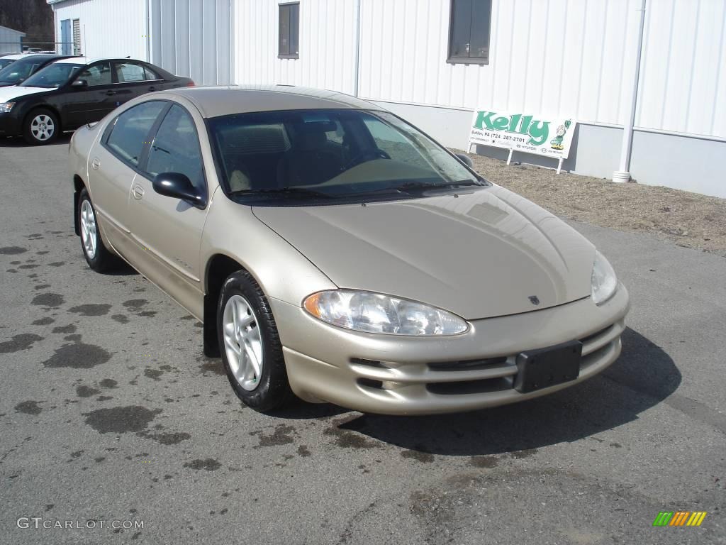 2000 Intrepid  - Champagne Pearl Metallic / Camel Tan photo #3