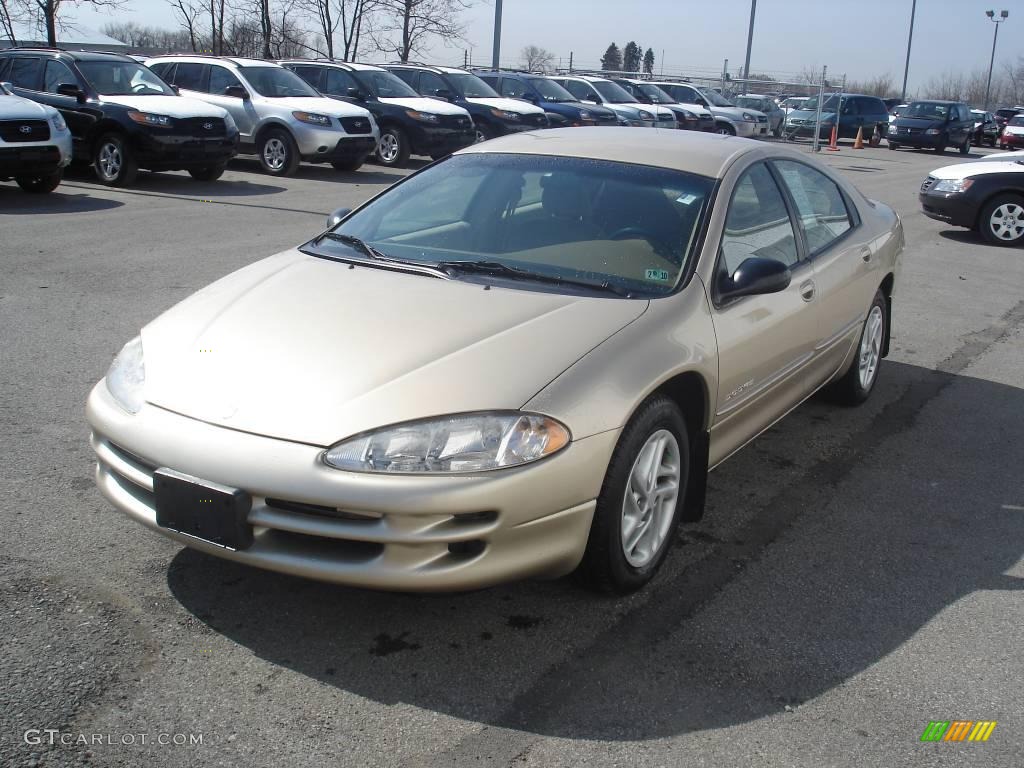 2000 Intrepid  - Champagne Pearl Metallic / Camel Tan photo #5