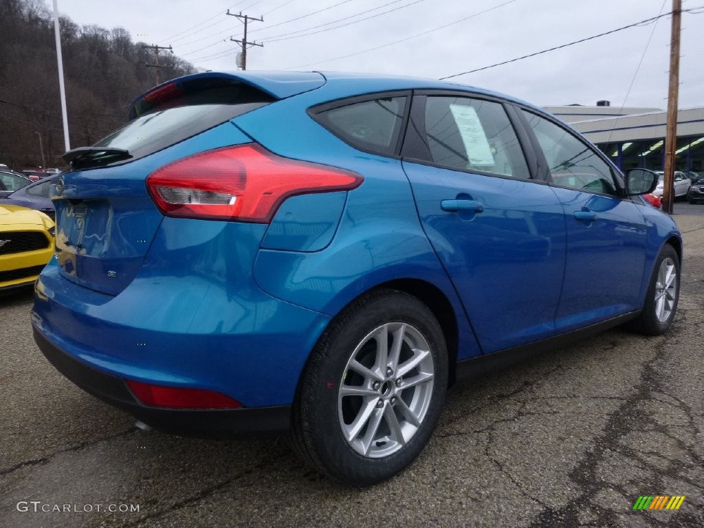 Blue Candy 2016 Ford Focus SE Hatch Exterior Photo #109537341