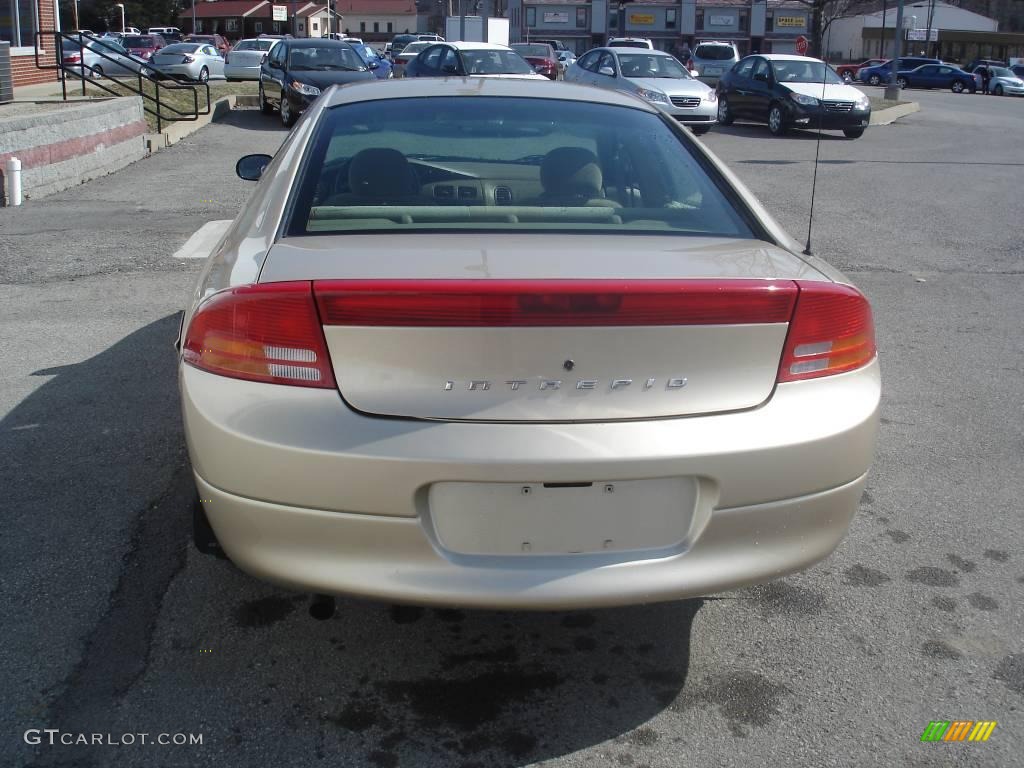 2000 Intrepid  - Champagne Pearl Metallic / Camel Tan photo #18