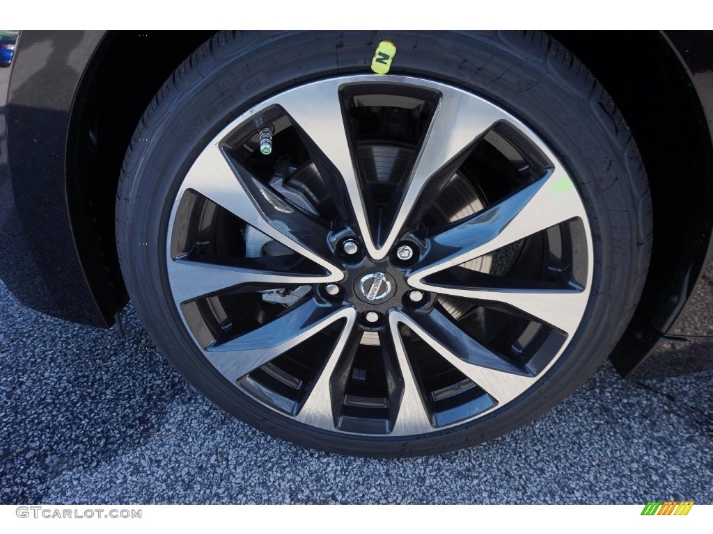 2016 Nissan Maxima SR Wheel Photos