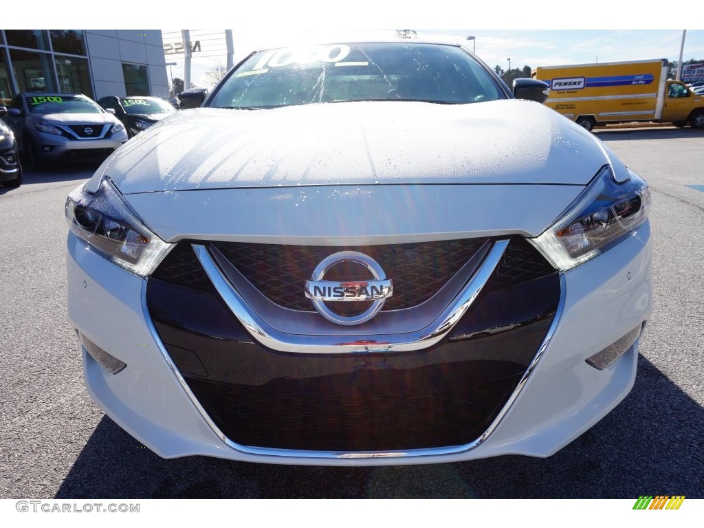 2016 Maxima SR - Pearl White / Charcoal photo #7