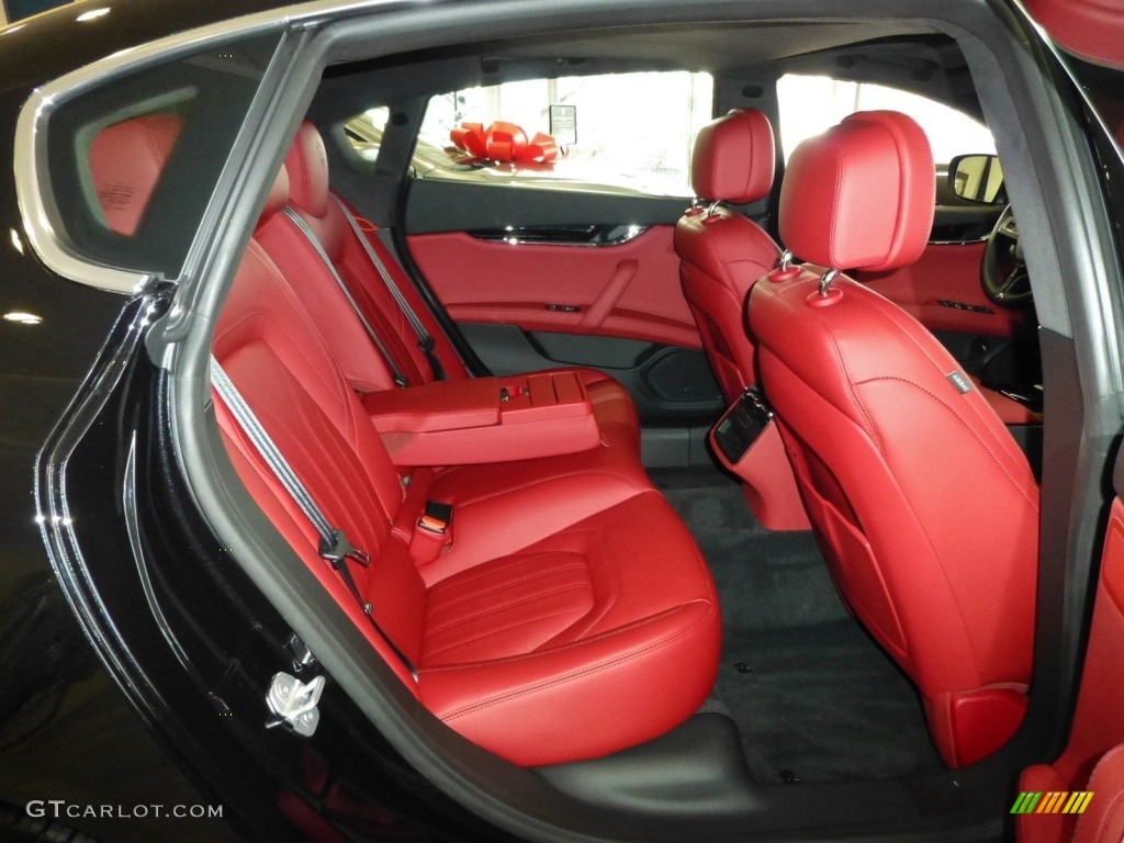 2016 Maserati Quattroporte GTS Rear Seat Photo #109541172