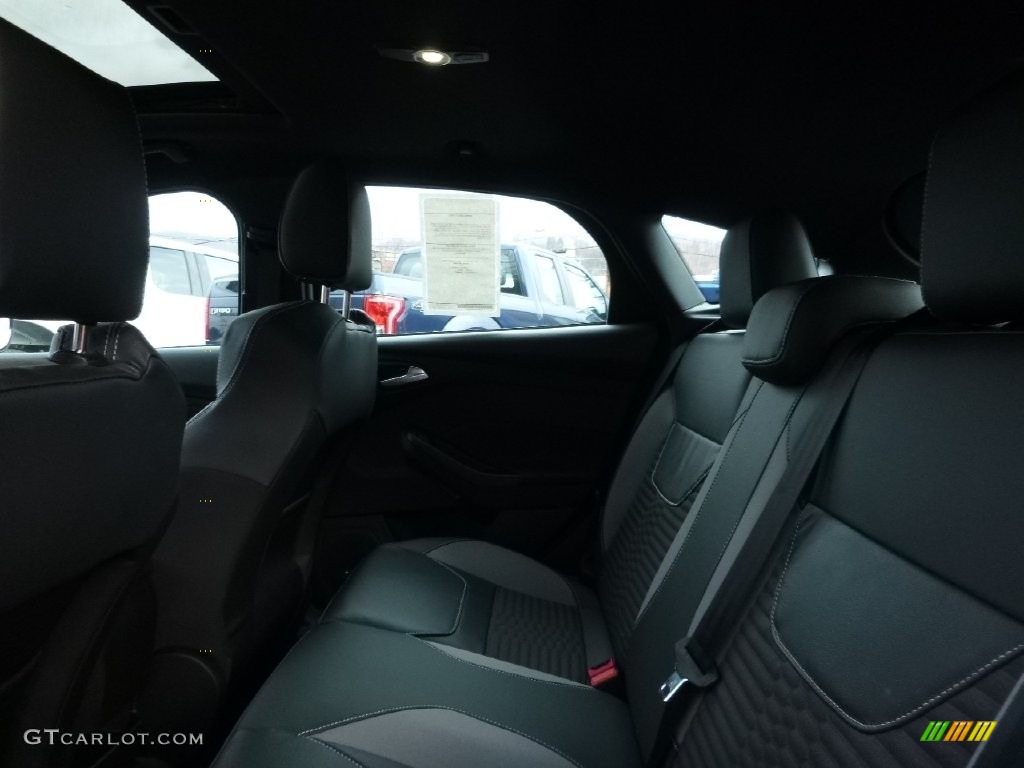 Charcoal Black/Smoke Storm Partial Recaro Leather Interior 2016 Ford Focus ST Photo #109548718