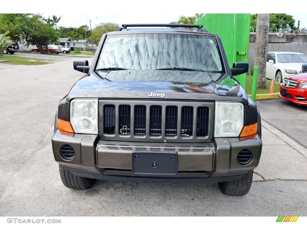 2006 Commander  - Jeep Green Metallic / Khaki photo #2