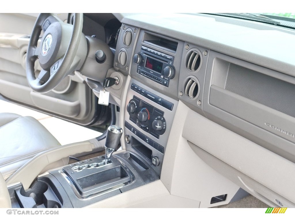 2006 Commander  - Jeep Green Metallic / Khaki photo #19