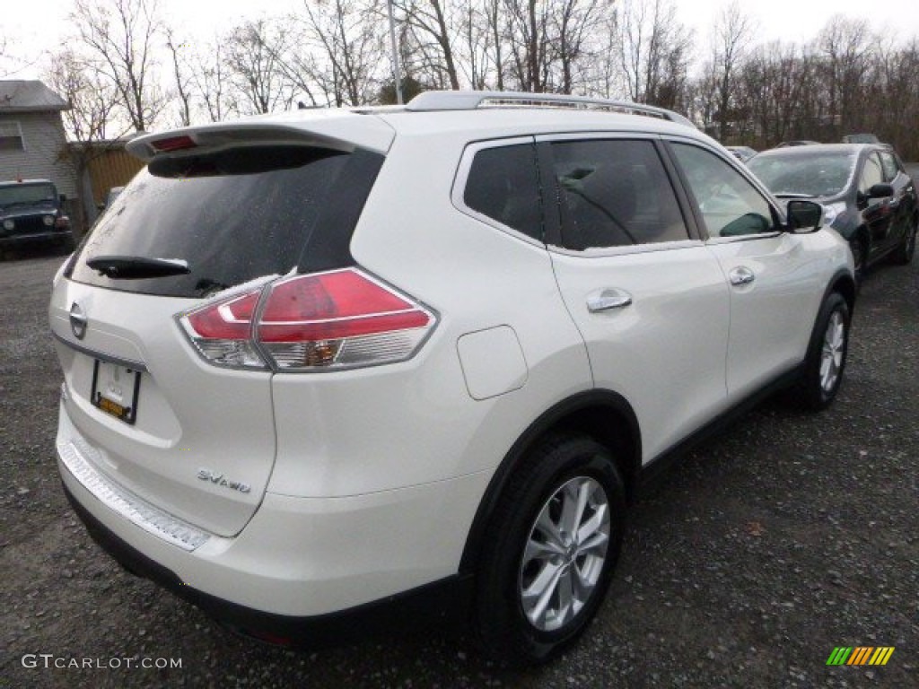 2016 Rogue SV AWD - Pearl White / Charcoal photo #6