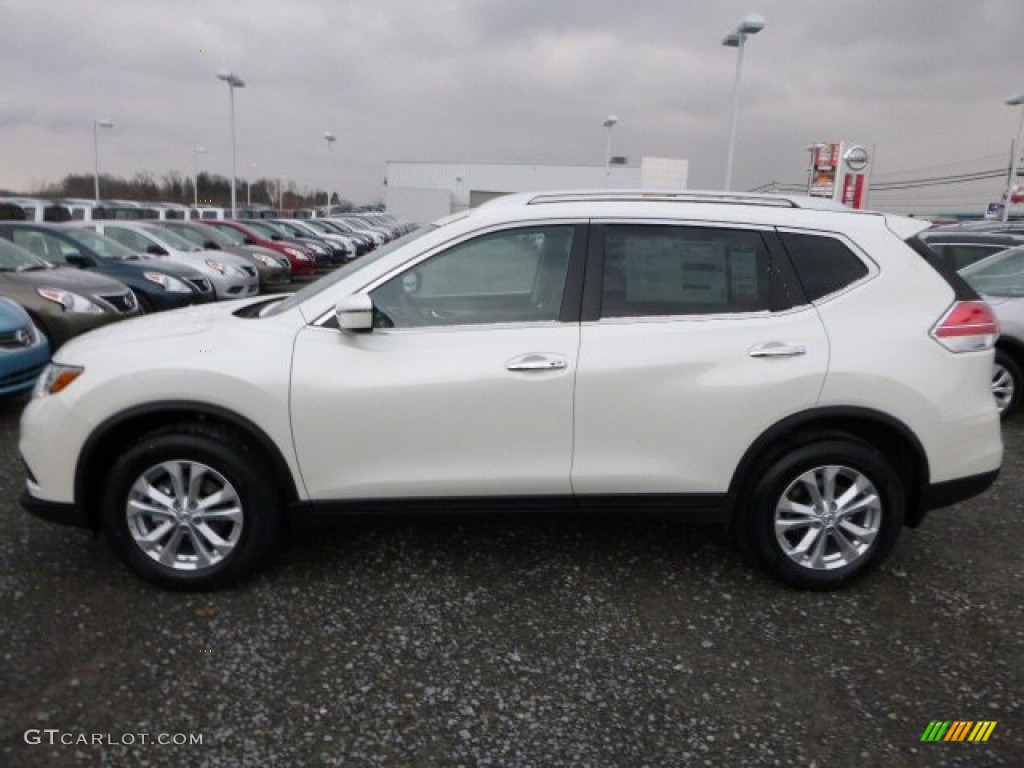 2016 Rogue SV AWD - Pearl White / Charcoal photo #9