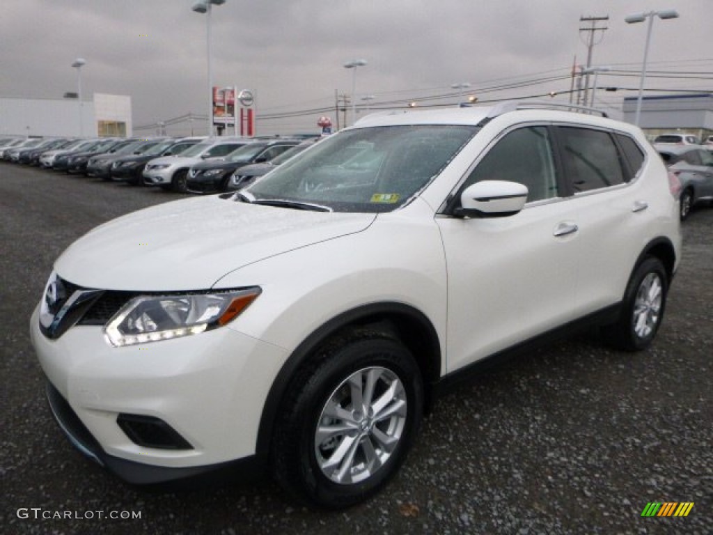 2016 Rogue SV AWD - Pearl White / Charcoal photo #10
