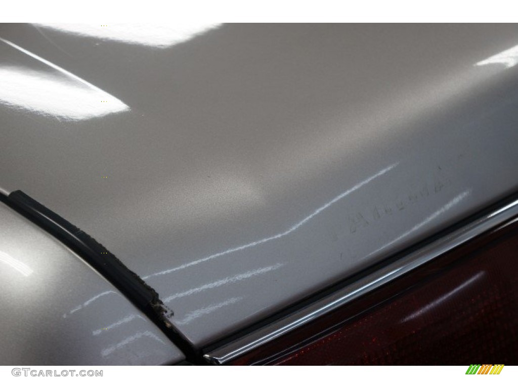 2004 LeSabre Custom - Light Bronzemist Metallic / Light Cashmere photo #73