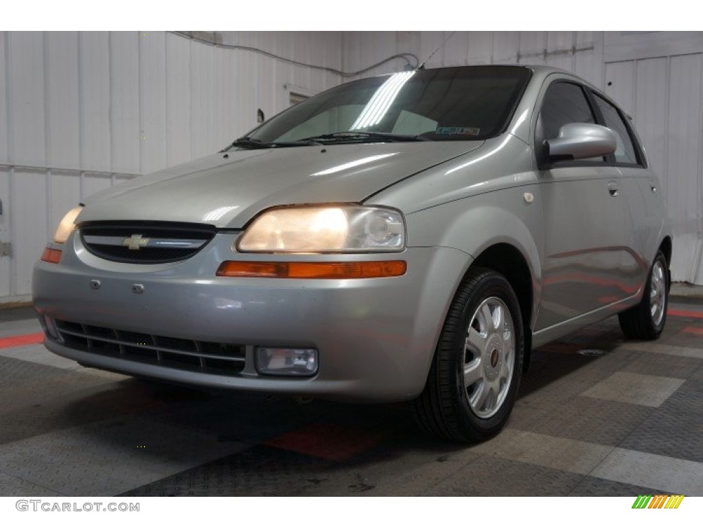 2005 Aveo LT Hatchback - Galaxy Silver Metallic / Gray photo #3