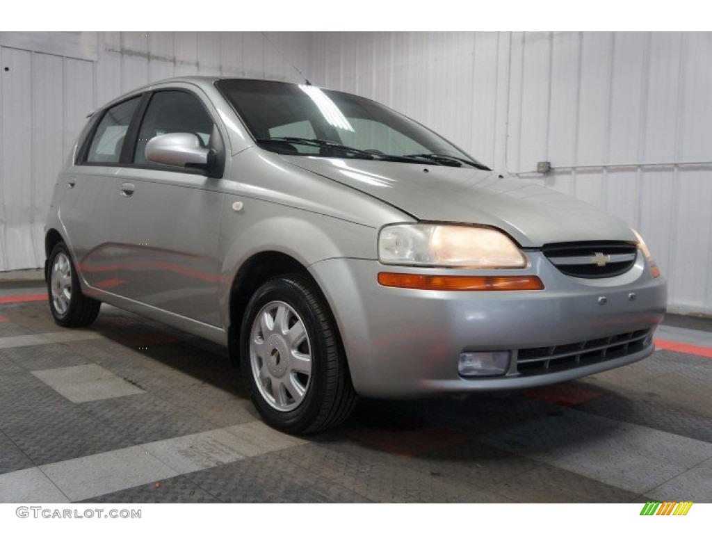 2005 Aveo LT Hatchback - Galaxy Silver Metallic / Gray photo #5