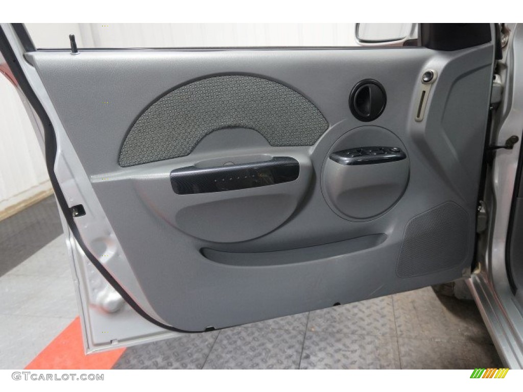 2005 Aveo LT Hatchback - Galaxy Silver Metallic / Gray photo #12