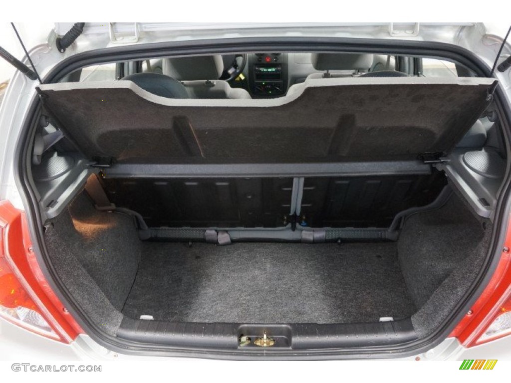 2005 Aveo LT Hatchback - Galaxy Silver Metallic / Gray photo #21