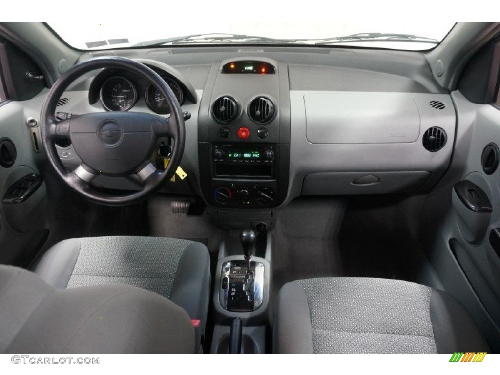 2005 Aveo LT Hatchback - Galaxy Silver Metallic / Gray photo #25