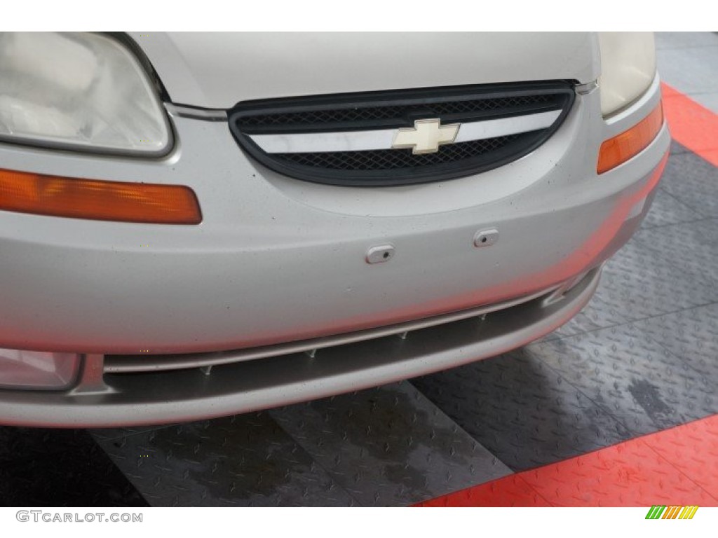2005 Aveo LT Hatchback - Galaxy Silver Metallic / Gray photo #45