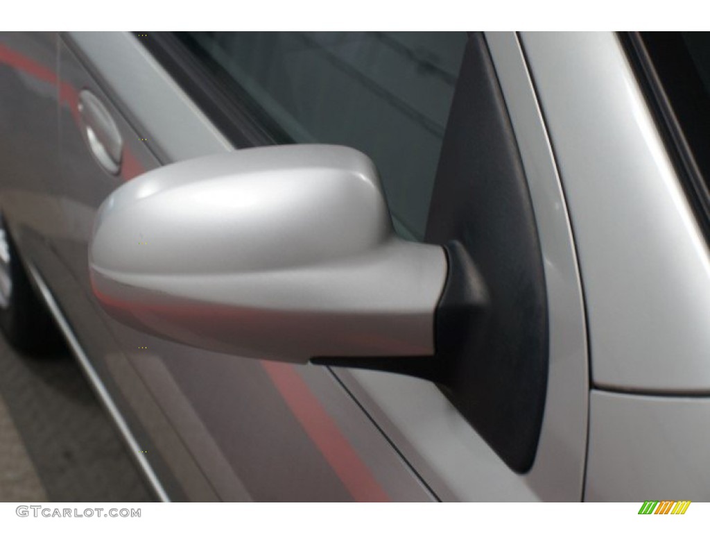 2005 Aveo LT Hatchback - Galaxy Silver Metallic / Gray photo #50