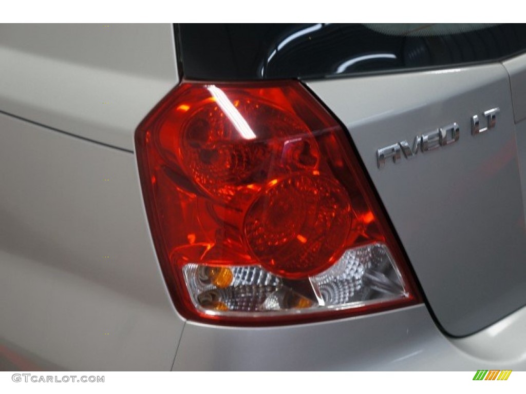 2005 Aveo LT Hatchback - Galaxy Silver Metallic / Gray photo #59